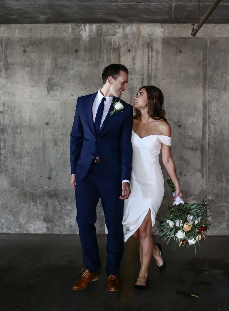 Hannah posed with her husband.